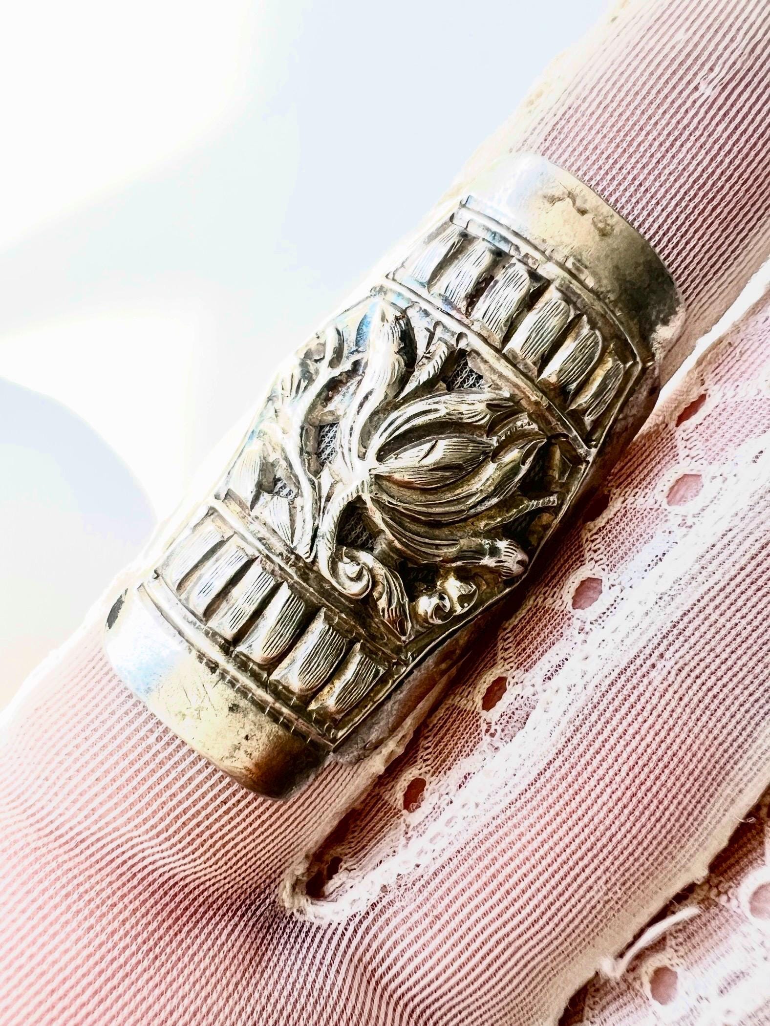 Antique Chinese Sterling Silver Flower Ring, 1910s, Adjustable