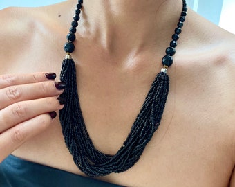 Collana vintage con perline di vetro sfaccettate nere: perline di semi multifilo, gioielli francesi anni '60