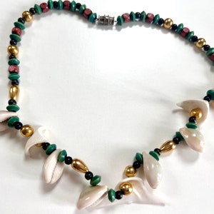 Vintage Handmade pendant Shell and wood beads necklace 1970s Boho jewellery