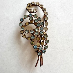 Vintage white and blue  shining  Rhinestone Flower Bouquet Brooch Pin, 1950s vintage jewellery