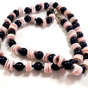 Vintage light Pink natural Conch Shell and black glass beaded necklace Handmade 1960s Unisex beach jewellery