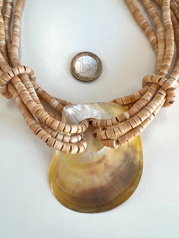 Vintage massive nature sea shell pendant necklace… - image 4