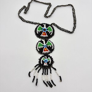 Collar de cuentas estilo suroeste hecho a mano / Colgante de pájaro trueno con cuentas de semillas y flecos / Joyería bohemia nativa