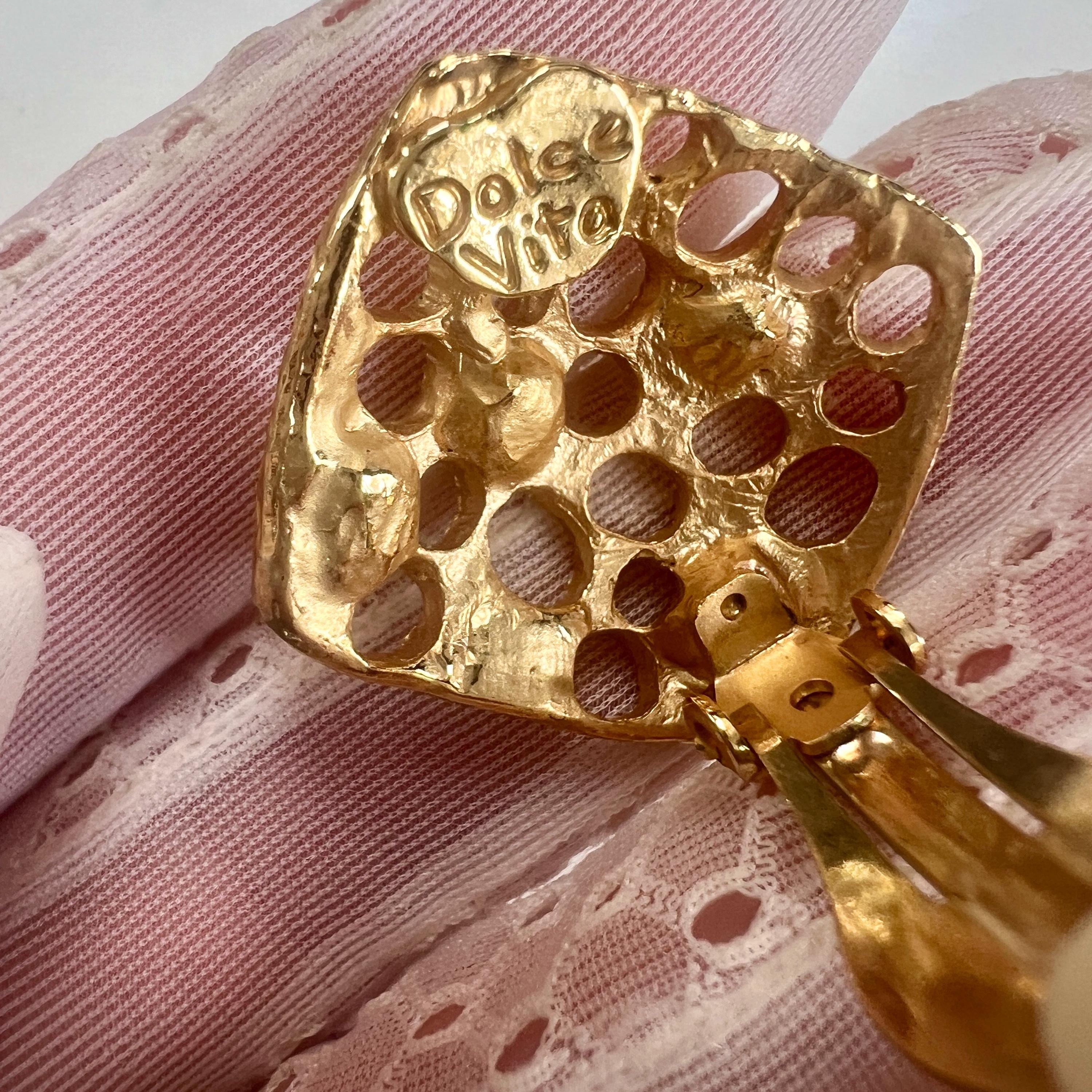 Vintage Dolce Vita Gold Clip on Earrings: French Costume  display picture 3