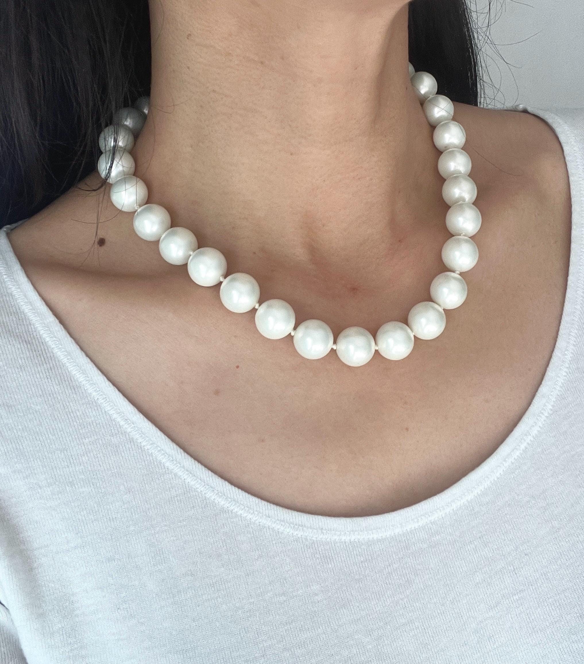Vintage 1950s Glass Pearl Necklace, Crystal Ball Clasp - Etsy