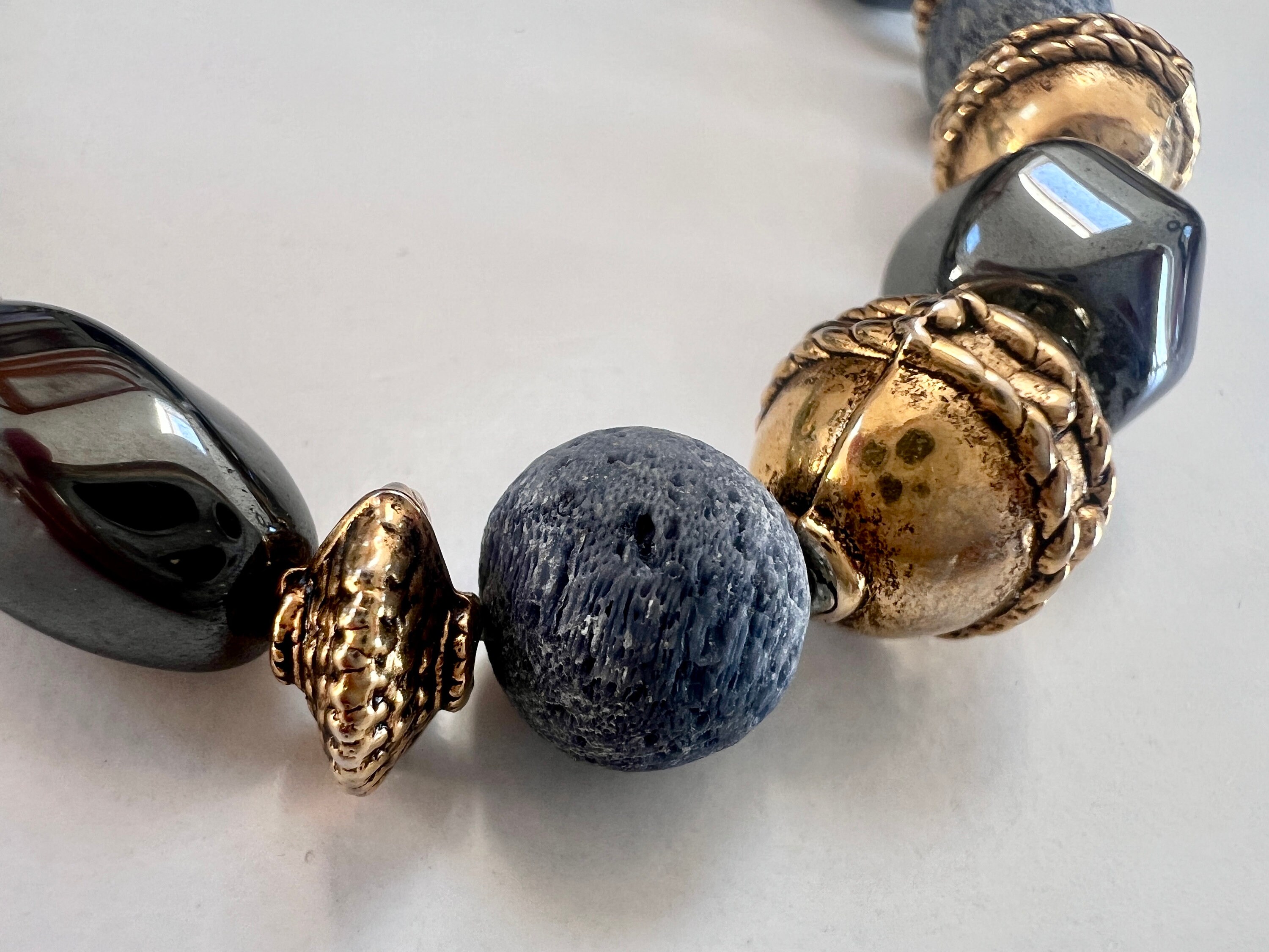 Collier Vintage Hématites Et Perles Bleues Dorées - Occasion - Bijou Fantaisie Rétro