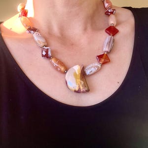 RARE Vintage chunky Genuine  Natural red  Carnelian Gemstone Necklace with Half Moon Pendant