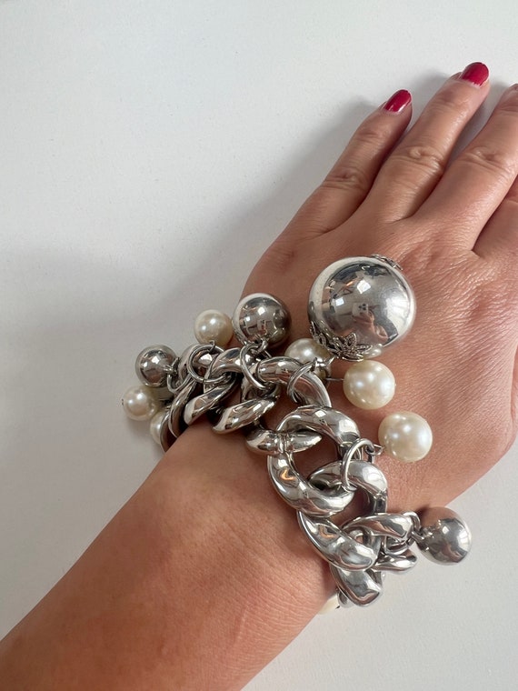 Vintage white faux pearl and silver ball cluster … - image 8