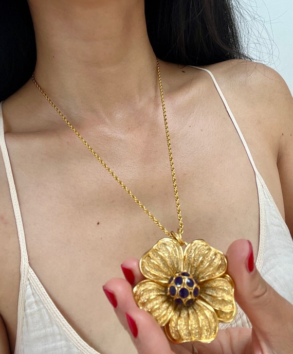 Vintage Orena Paris Big Gold Enamel Necklace  flo… - image 8