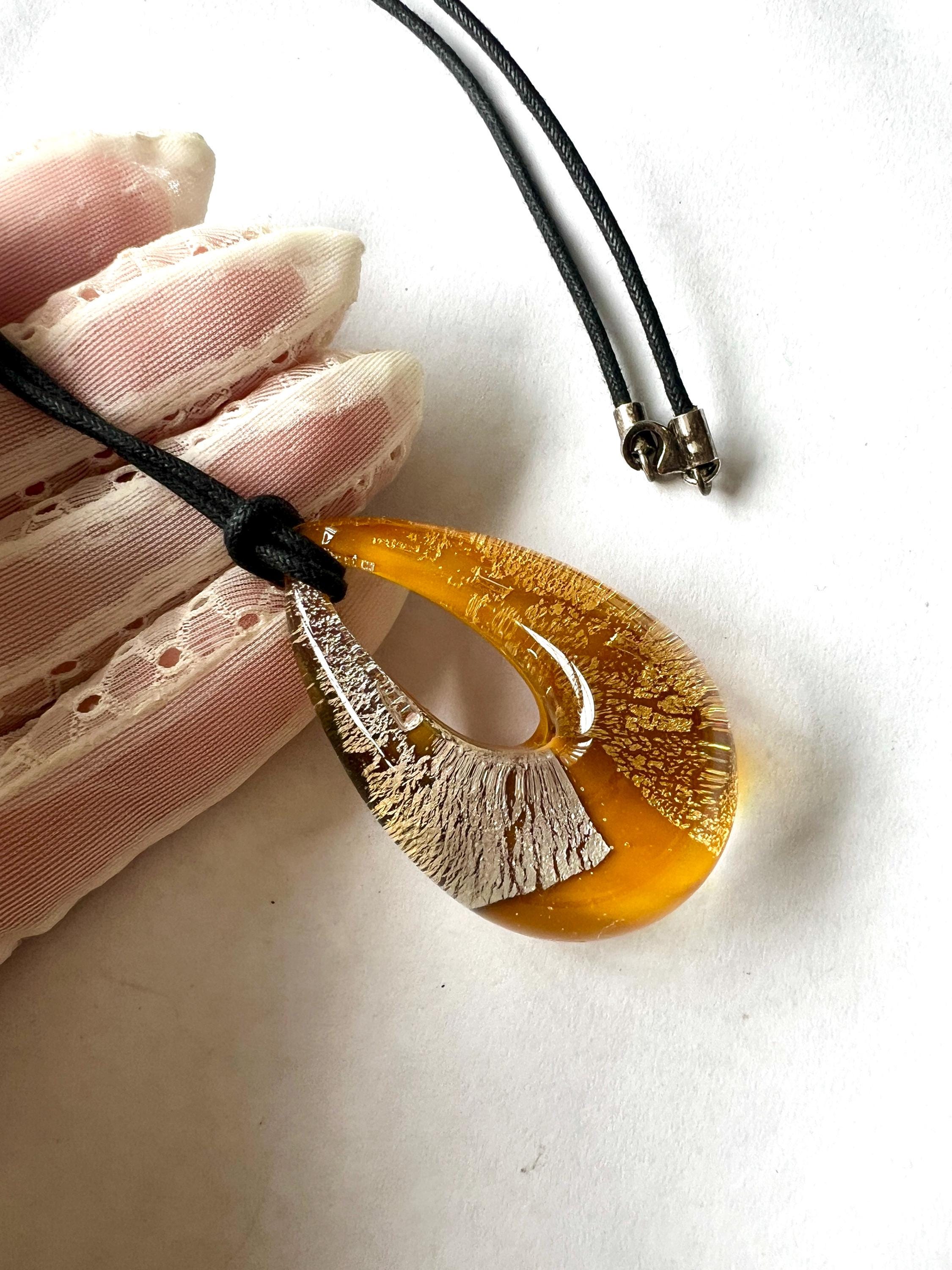 Collier en verre de murano venise année 1980 longueur 44 cm à Alès Collier en verre de murano venise année 1980 longueur 44 cm à Alès