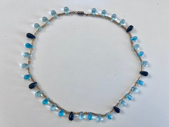 Vintage Short Teardrop blue glass beaded necklace… - image 3