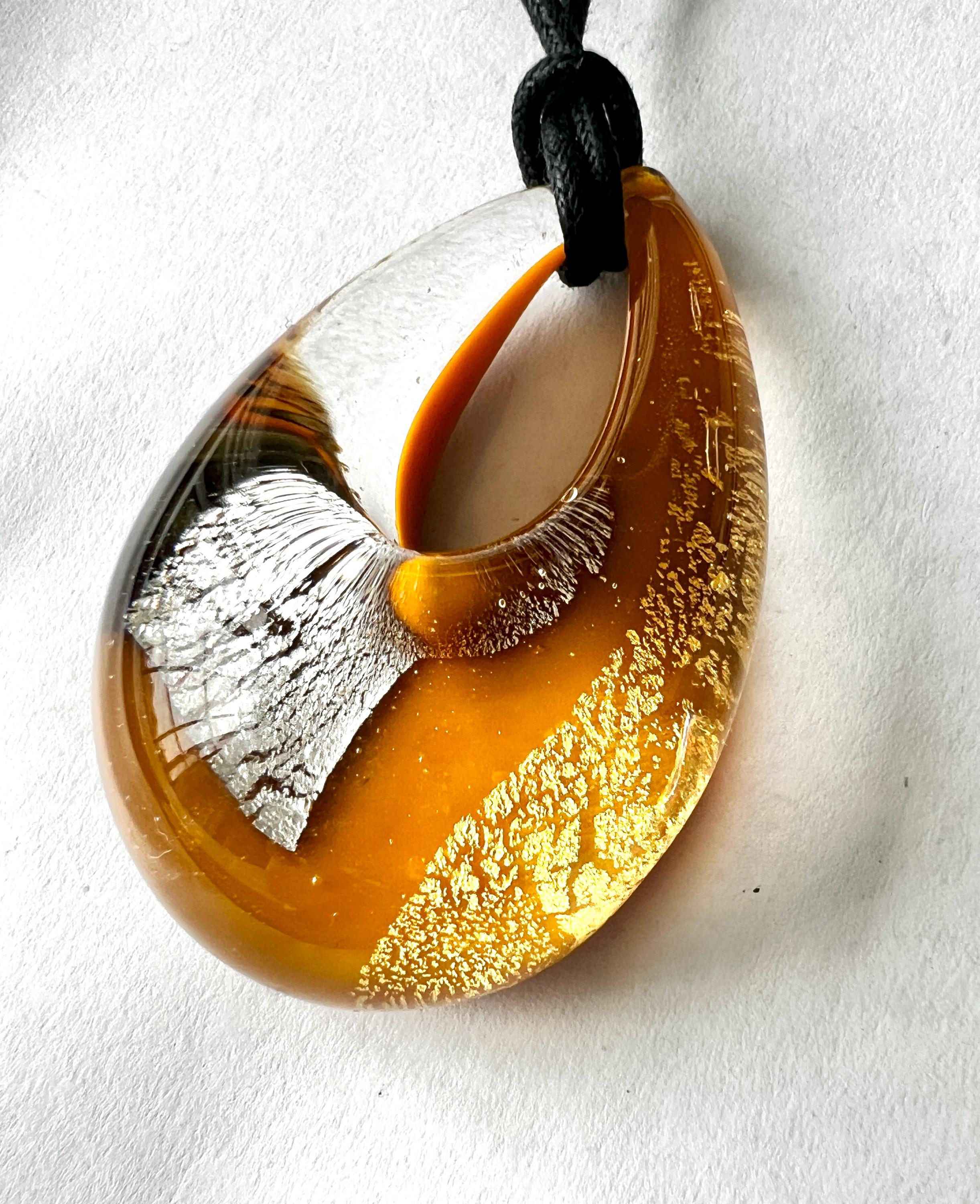 Collier Pendentif Vintage Verre Murano Orangé Avec Feuille D'or - Années 1930 - Occasion Parfait