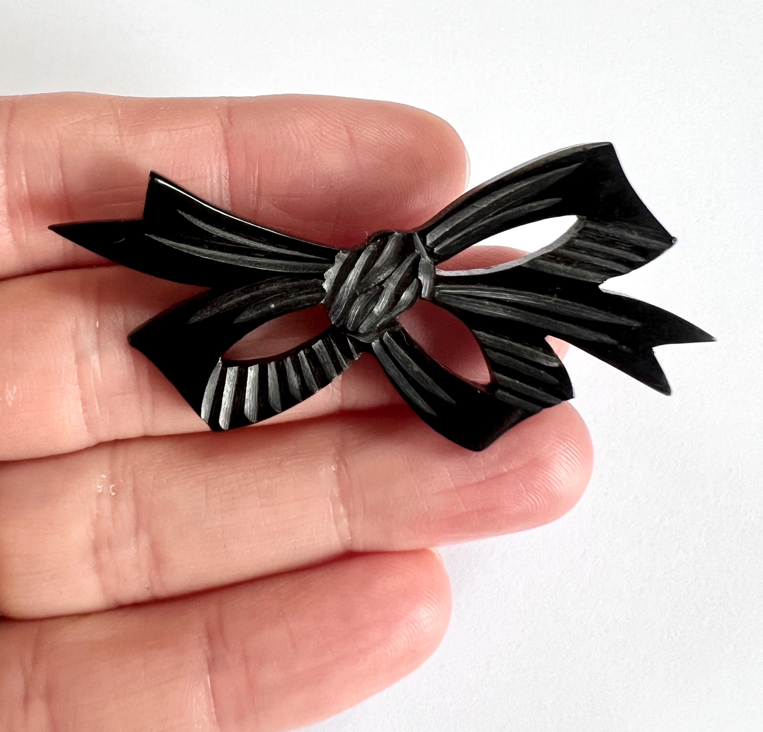 Antique Victorian Black Mourning Bow Tie Brooch Pin - Etsy display picture 3
