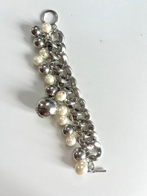 Vintage white faux pearl and silver ball cluster … - image 6