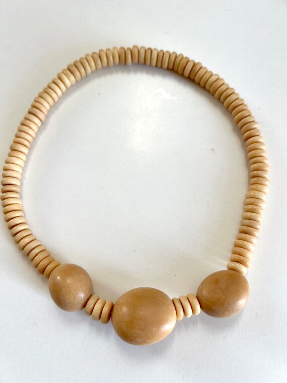 Vintage handmade Tugua nuts beaded necklace State… - image 5
