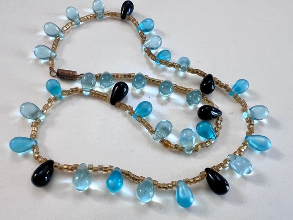 Vintage Short Teardrop blue glass beaded necklace… - image 1