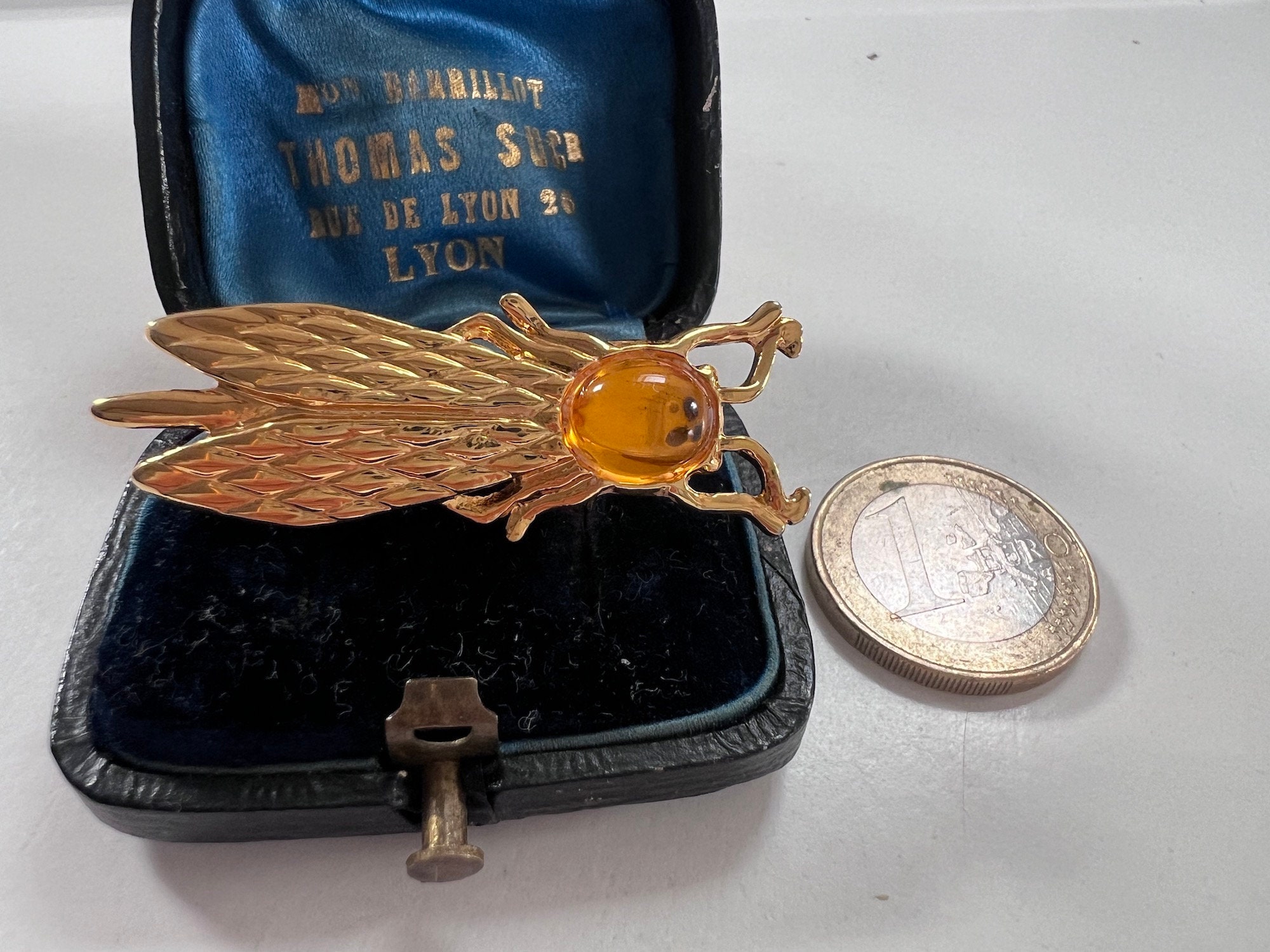 Broche cigle victorienne frnçise en or 18 crts vec émerudes