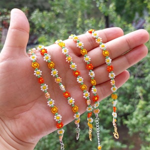 Daisy flower bracelet, Handmade daisy chain bracelets, Beaded daisy bracelet, Gift bracelets, Seed bead bracelet, Gift for her