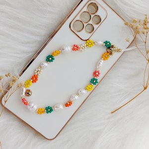 Personalized Pearl Daisy Phone Charm Strap: Beaded Phone Jewelry