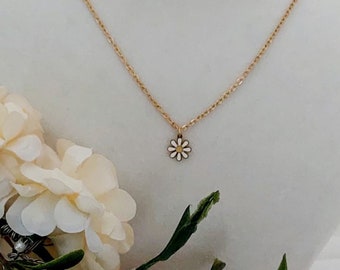 Stainless Steel Daisy Charm Neclace, Dainty Neclace, Summer Neclace, Bridesmaid Gifts, Valentine's day gift