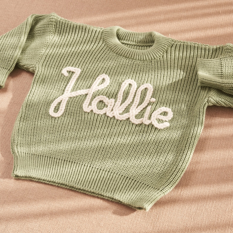 Personalisierter Baby-Namenspullover, Besticktes Kinder-Sweatshirt, Strickpullover Kleinkind, Benutzerdefinierter Baby-Pullover mit Namen, maßgeschneiderte Baby-Geschenke Bild 8