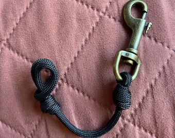 dog safety collar attachment.