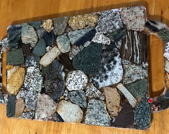 Cut Maine Rocks Serving Tray: Unique Hot Plate Cutting Board (14" x 8")