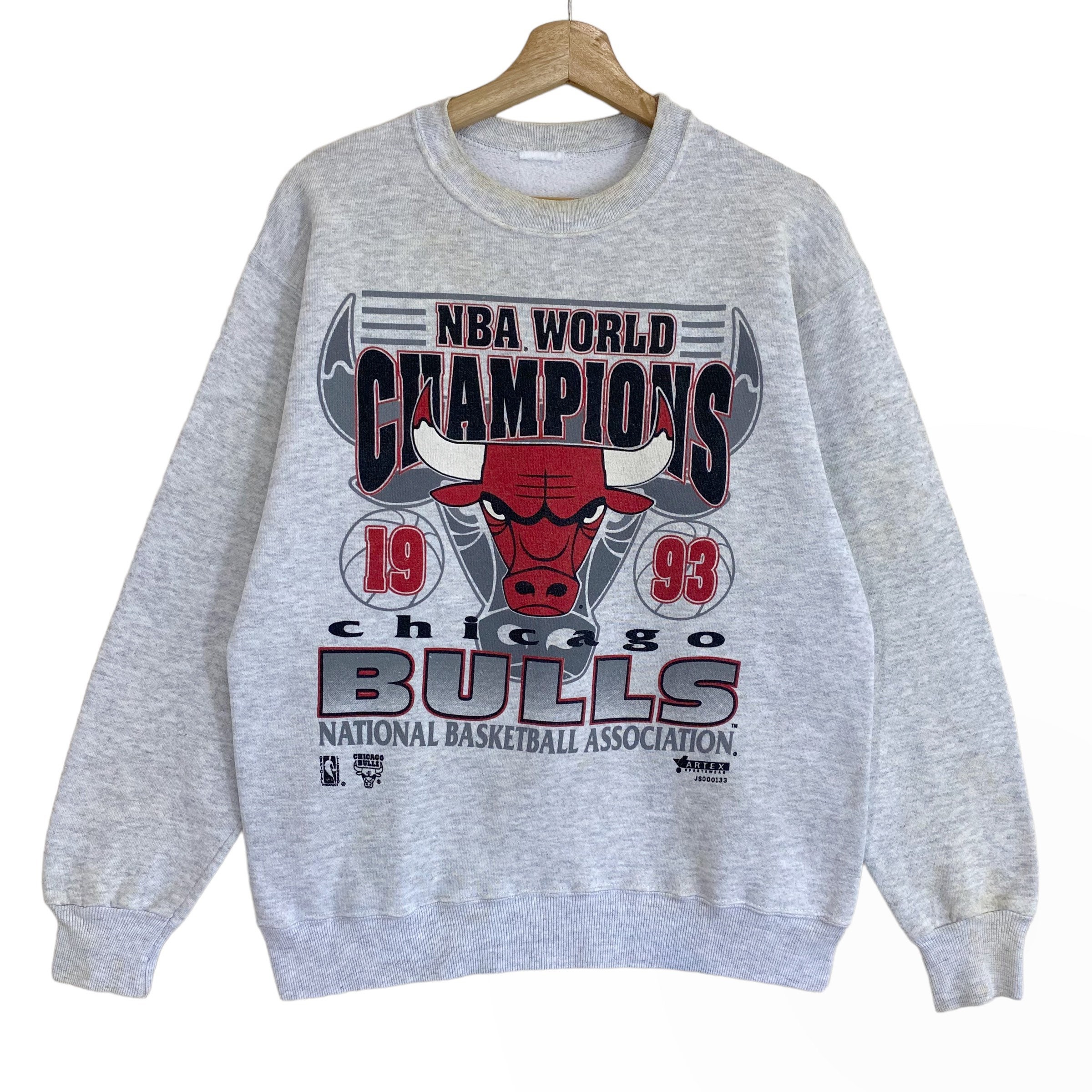 Nike Red Chicago Bulls Courtside Retro Elevated Long Sleeve T-Shirt