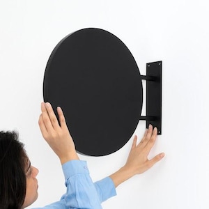 Blank Round Double-Sided Blade Sign – Minimalist Aluminum Shop Sign for Cafe, Office, Storefront