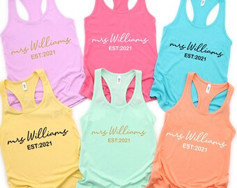 Personnalisé Mme Tank-Cadeau de douche de mariée - Cadeau de fiançailles - Cadeau pour mariée Racerback Tank-Cadeau pour fiancé-Cadeau de mariage Tank-Réservoir cadeau de mariée