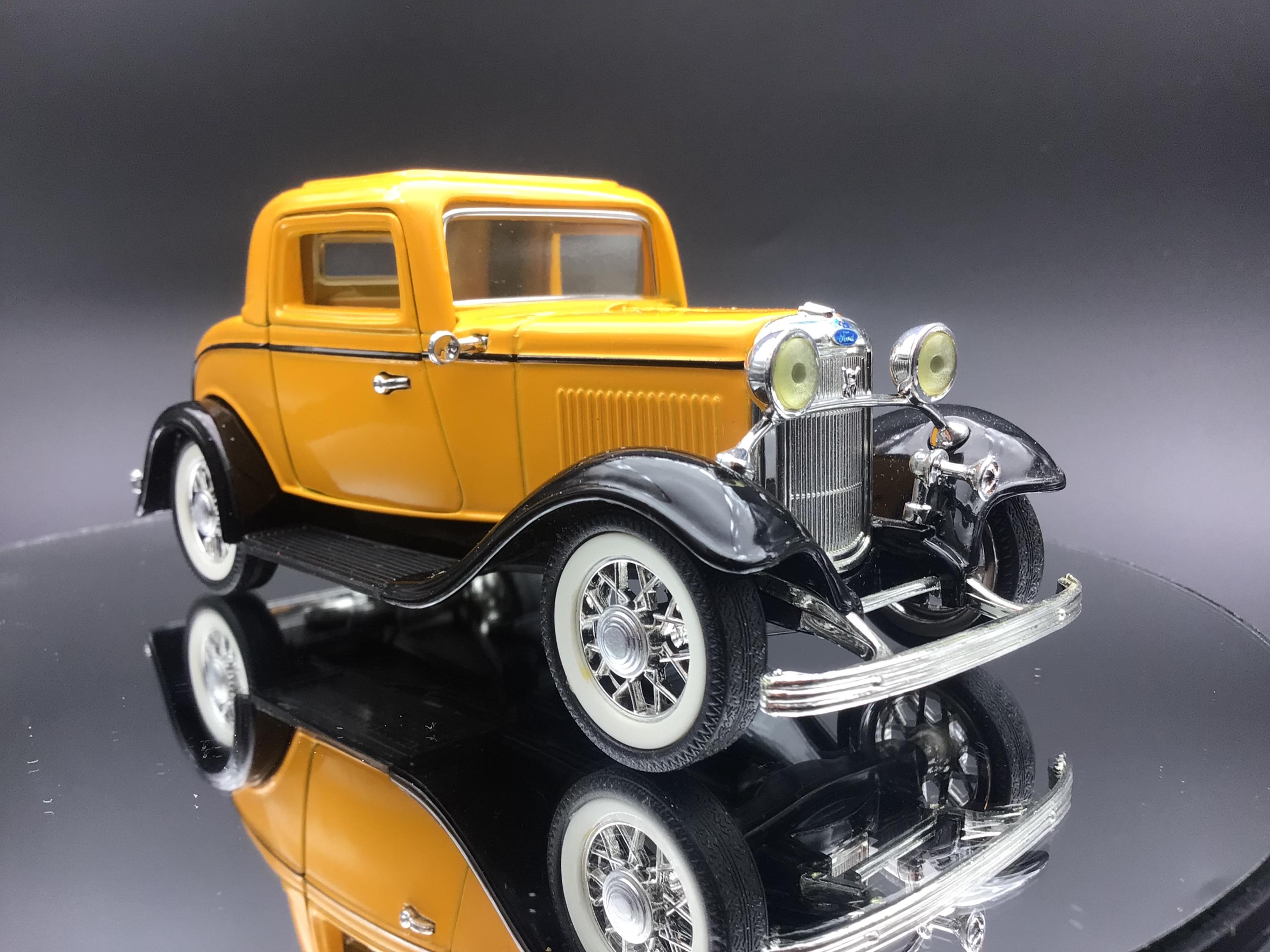 ウォールプラーク 1932年 プリムス プリマス デュース HOTROD壁飾り ウォールプラーク 1932 プリムス プリマス / デュース HOTROD壁飾り