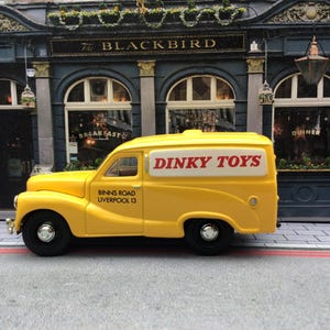 Matchbox - Dinky 1/43 1952 Austin A40 - DINKY TOYS - diecast model van