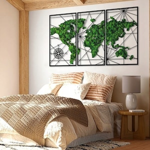 Trittico Muschio Mappa del mondo Parti Bonsai Albero della Fortuna Design Premium Stanza Arte da Parete Rilassante Immagine Moderna Design in Legno Conservato Renna Verticale