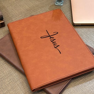 Jesus Love Leather Portfolio, Holy Cross Jesus Refillable Portfolio, Christian Portfolio with Zipper, Religious Gift for Her/Him