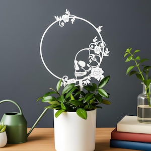 Enrejado impreso en 3D con calavera y flor para plantas de interior, soporte para trepar, regalo para amantes de las plantas, menos de 20 €, decoración gótica moderna para plantas de interior.