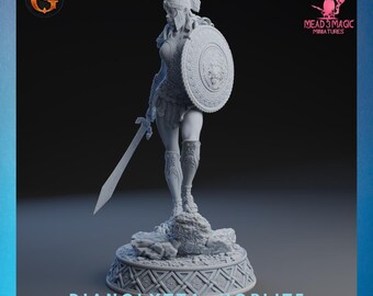 Dianolytta | SolGood Creations | 12K Auflösung 3D Druck | Starkes Harz | DnD Fantasy Pinup Hoplit Amazone Kriegerin Kämpferin TTRPG Mini