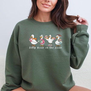 Books Lover Silly Goose Sweatshirt Gift, Women&#39;s Reading Sweatshirt, Cute Goose Sweater, Reading Autumn Sweatshirt, Gift for Book Lover