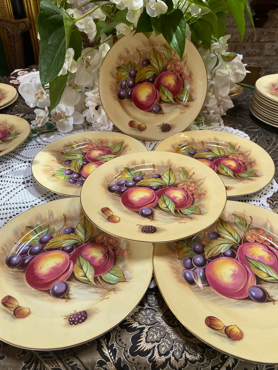 Vintage Aynsley 6- Diner Plates