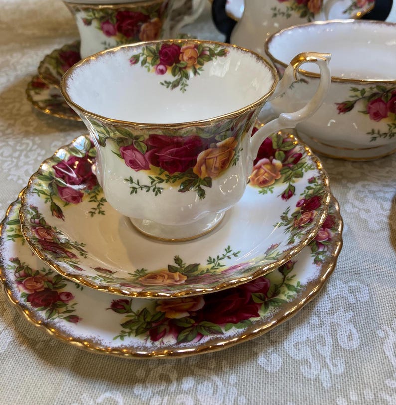 Royal Albert Old Country Roses Tea Trio - Etsy UK
