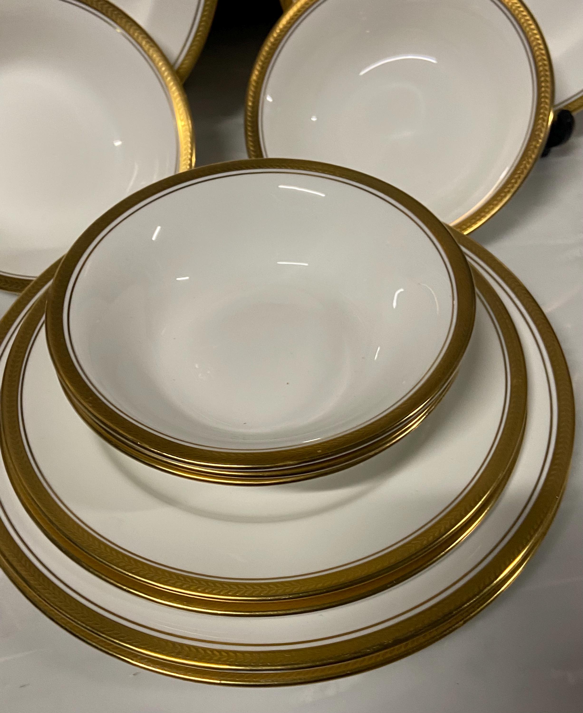 Vintage Aynsley Elizabeth Pattern Dinner Set for 3 Persons - Etsy