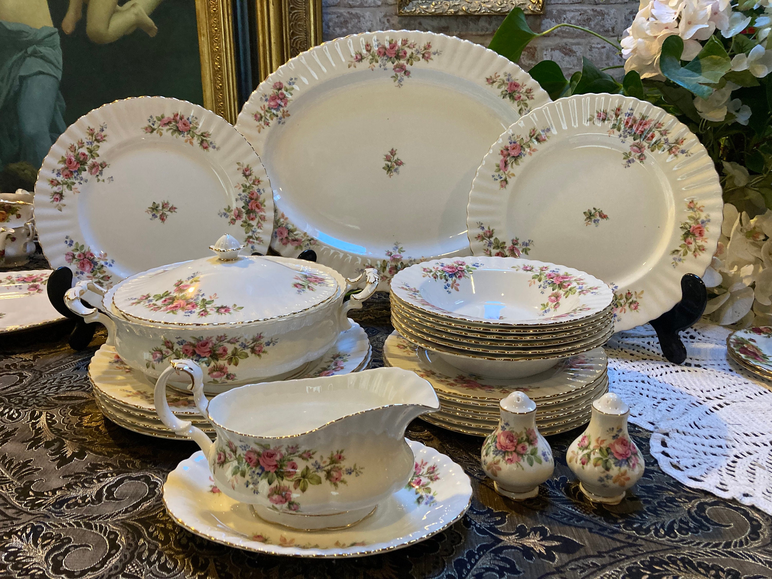   MOSS ROSE ロイヤルアルバート Royal Albert “moss Rose “ Tea Set - Etsy