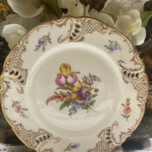 An Antique Nymphenburg collectable desert plate. Circa 1802