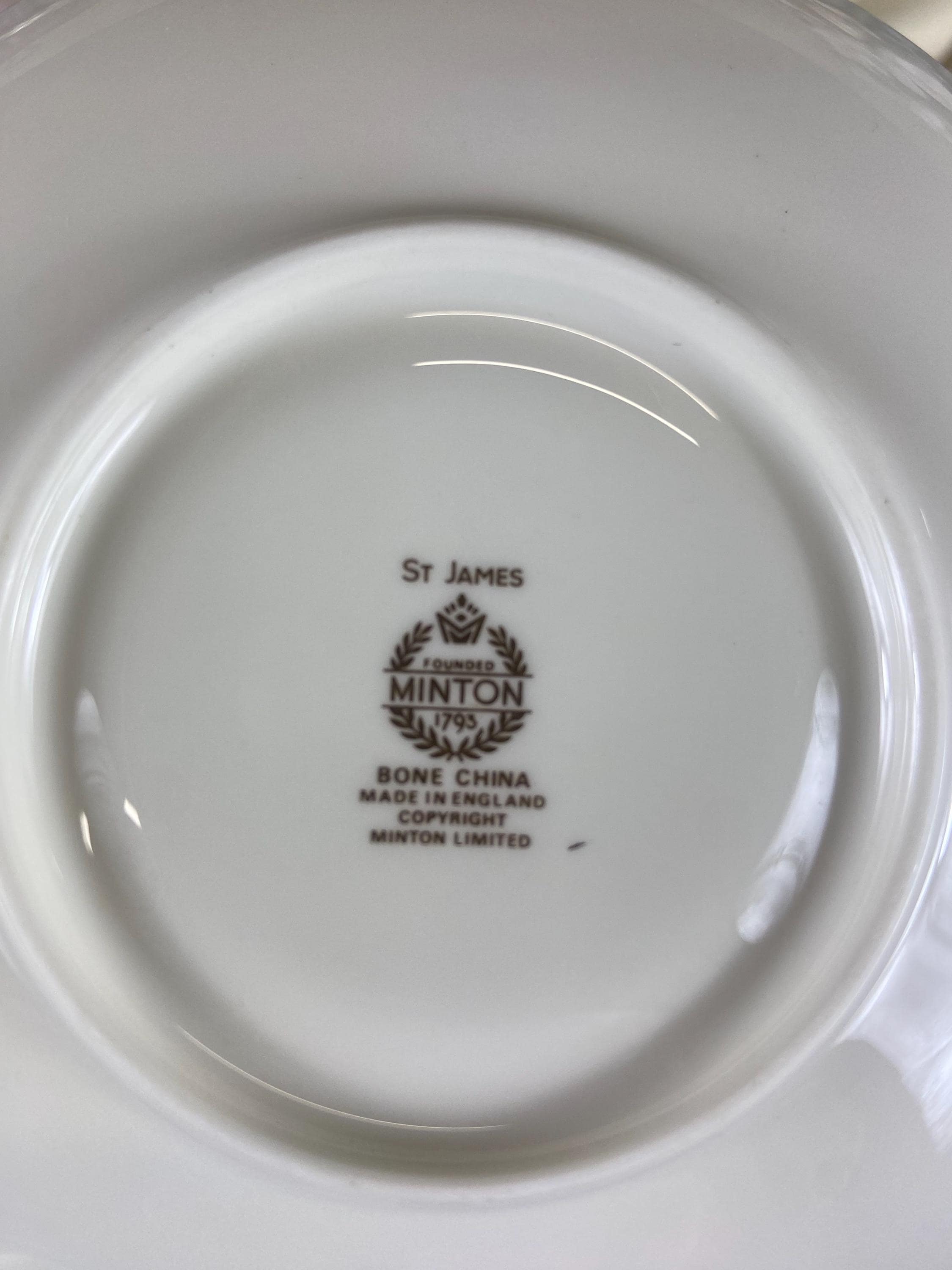 ミントン　Minton St James ディナー皿７枚、ケーキ皿７枚のセット Vintage Minton St James Dinner Set - Etsy