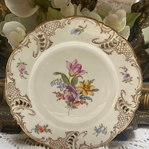 An Antique Nymphenburg collectable desert plate. Circa 1802