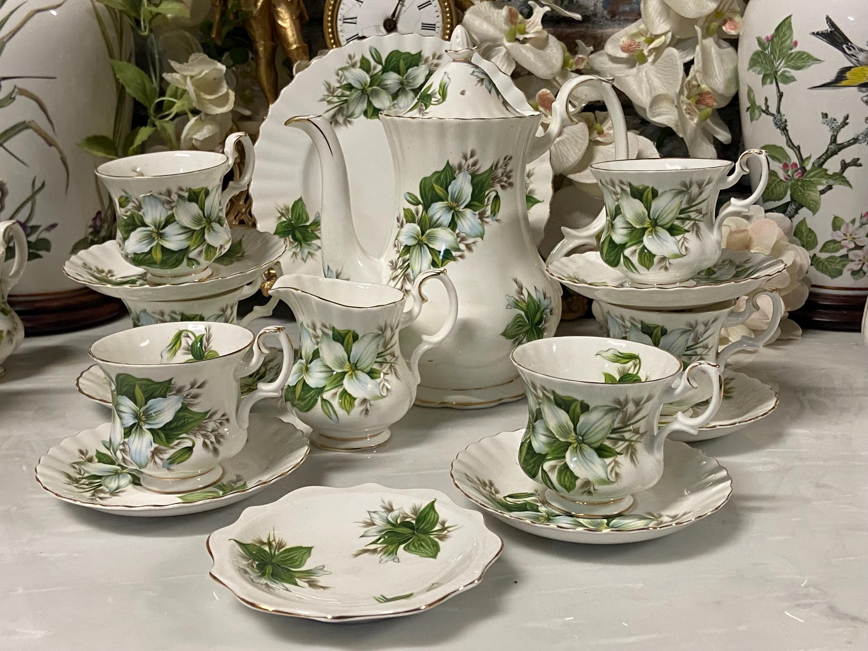 Royal albert trillium - Etsy 日本