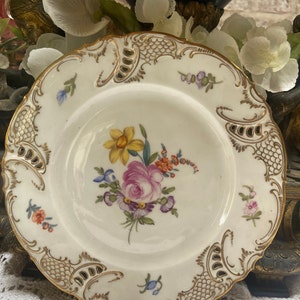 An Antique Nymphenburg collectable desert plate. Circa 1802