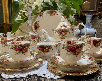 Royal Albert Old Country Roses tea set