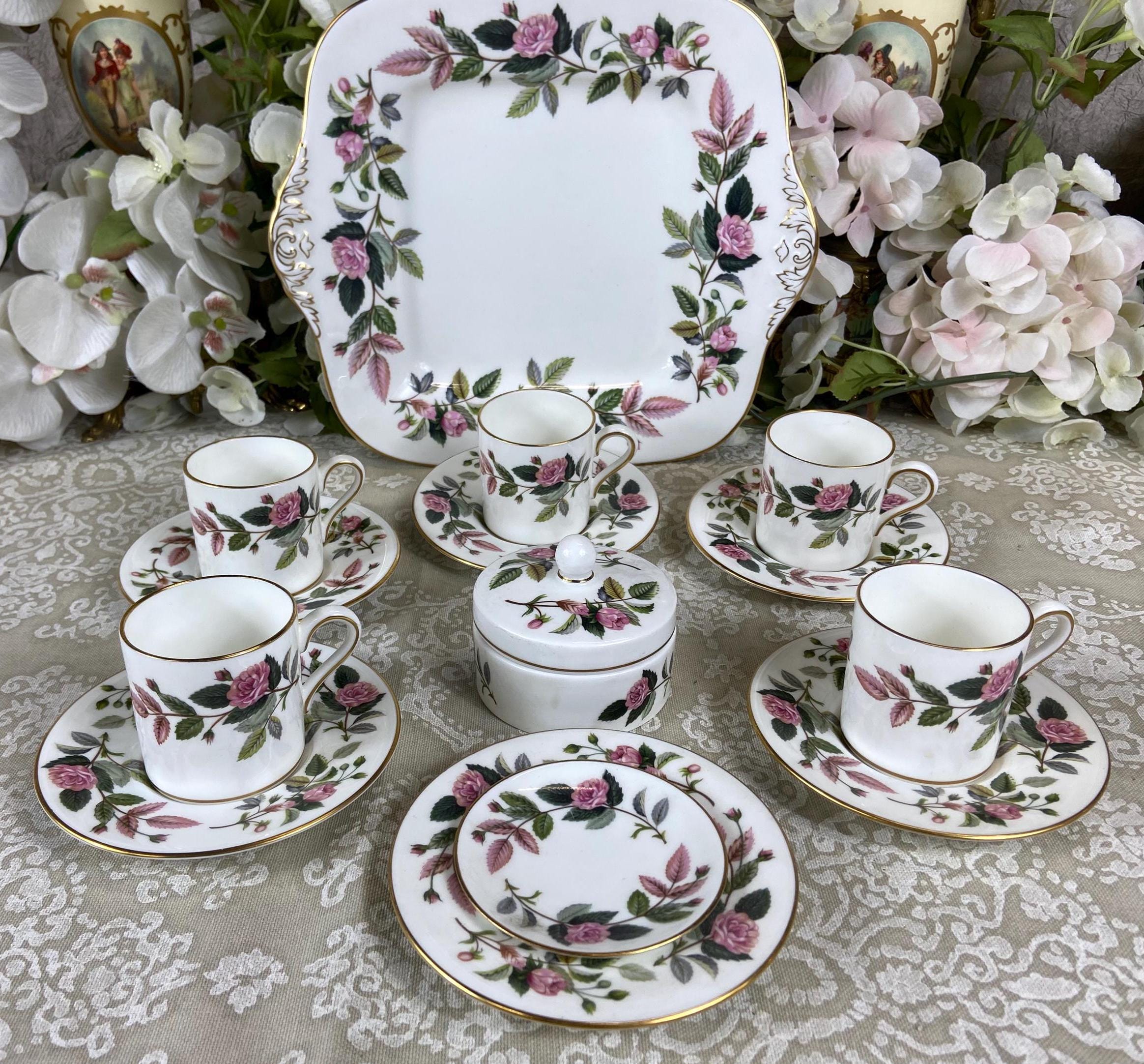 Vintage Wedgwood Hathaway Rose Bone China Dinner & Tea Set - Made 