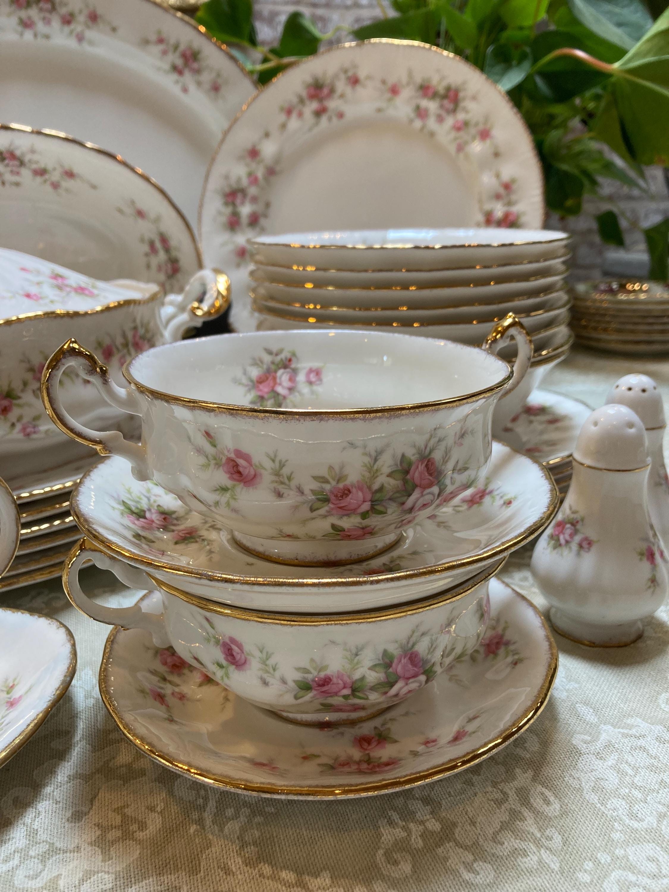 パラゴン  VictorianaRose  ヴィクトリアナローズ ディナー　６枚 Royal Albert/ Paragon Victorian Rose Dinner Set for 6 Person - Etsy