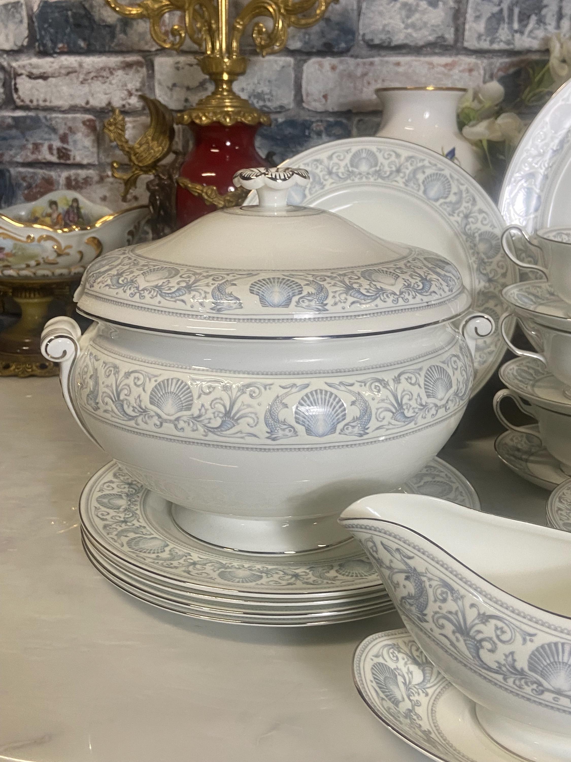 ウェッジウッド ディナーセット「ドルフィンズ」 Vintage Wedgwood Dolphins Dinner Set - Etsy